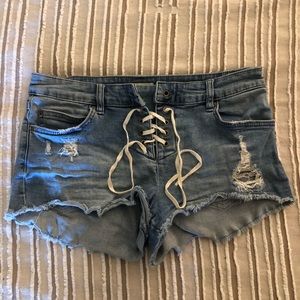 Billabong tie shorts